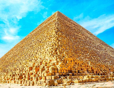 Пирамида Хеопса на валах
